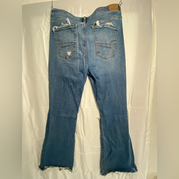 American Eagle Super Hi-Rise Flare Distressed Jeans - Picture 5 of 5